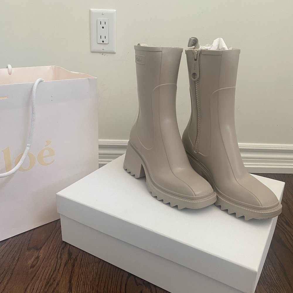 Chloé boots